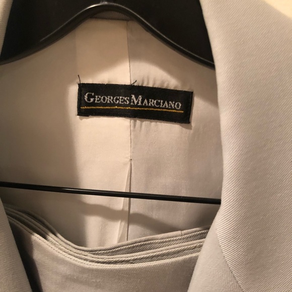 Beautiful Georges Marciano light green skirt suit. - Picture 2 of 9